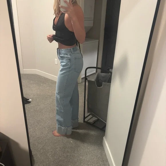 ❌SOLD❌Abercrombie & Fitch Curve Love 90s Relaxed Jean - Picture 5 of 7